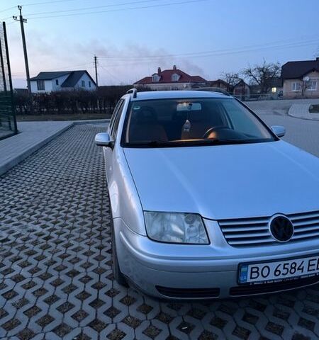 Серый Фольксваген Бора, объемом двигателя 1.6 л и пробегом 276 тыс. км за 3500 $, фото 1 на Automoto.ua