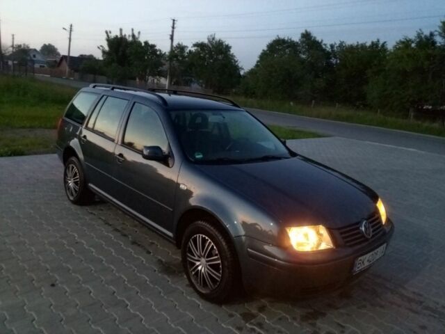 Серый Фольксваген Бора, объемом двигателя 1.6 л и пробегом 190 тыс. км за 3700 $, фото 1 на Automoto.ua