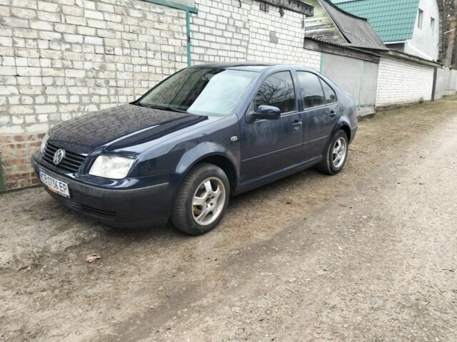 Синий Фольксваген Бора, объемом двигателя 1.6 л и пробегом 235 тыс. км за 3250 $, фото 1 на Automoto.ua