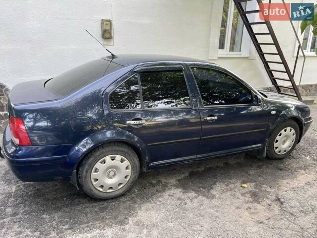 Синій Фольксваген Бора, об'ємом двигуна 1.6 л та пробігом 250 тис. км за 3100 $, фото 1 на Automoto.ua