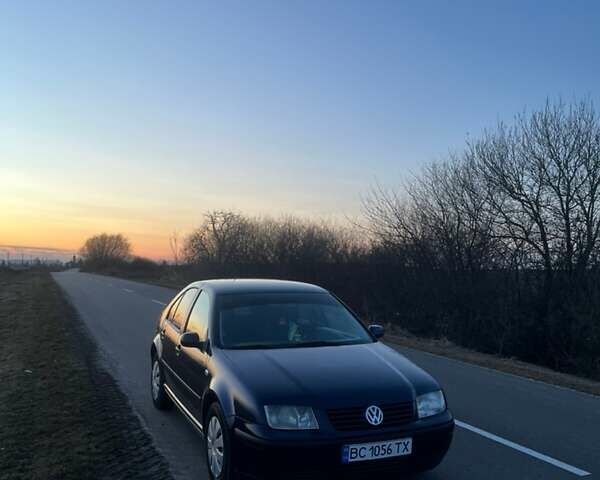 Синий Фольксваген Бора, объемом двигателя 1.39 л и пробегом 260 тыс. км за 3010 $, фото 1 на Automoto.ua