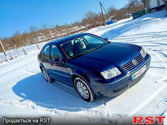 Синий Фольксваген Бора, объемом двигателя 1.6 л и пробегом 161 тыс. км за 4700 $, фото 1 на Automoto.ua