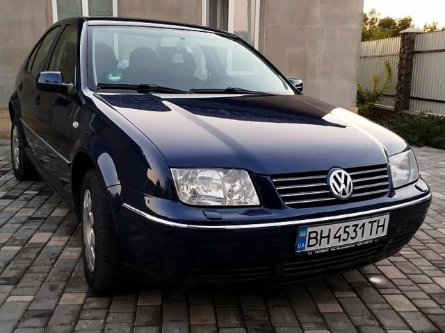 Синий Фольксваген Бора, объемом двигателя 1.6 л и пробегом 156 тыс. км за 4500 $, фото 1 на Automoto.ua