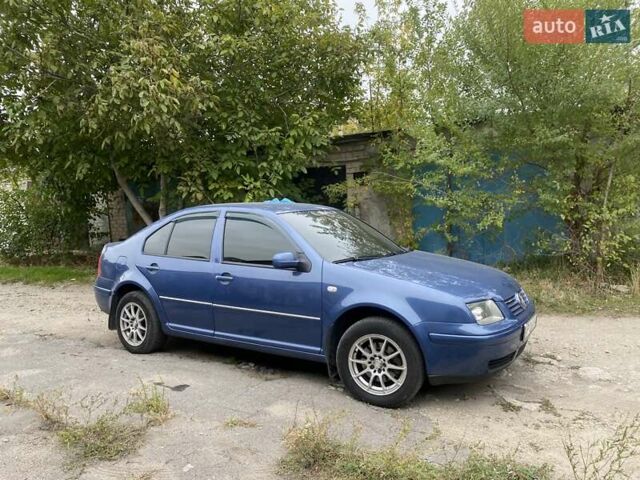 Синий Фольксваген Бора, объемом двигателя 2 л и пробегом 250 тыс. км за 1850 $, фото 1 на Automoto.ua