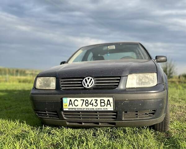 Синий Фольксваген Бора, объемом двигателя 1.6 л и пробегом 465 тыс. км за 2500 $, фото 1 на Automoto.ua