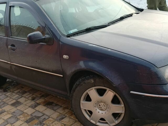 Синий Фольксваген Бора, объемом двигателя 1 л и пробегом 480 тыс. км за 2500 $, фото 1 на Automoto.ua