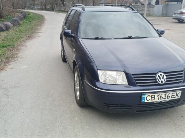 Синій Фольксваген Бора, об'ємом двигуна 1.6 л та пробігом 200 тис. км за 4500 $, фото 1 на Automoto.ua