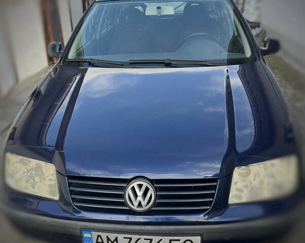Синий Фольксваген Бора, объемом двигателя 1.6 л и пробегом 500 тыс. км за 4500 $, фото 1 на Automoto.ua