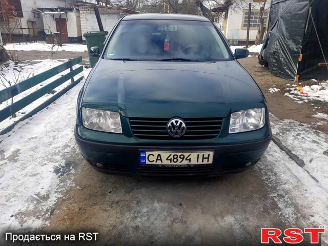 Зелений Фольксваген Бора, об'ємом двигуна 1.6 л та пробігом 270 тис. км за 4700 $, фото 1 на Automoto.ua