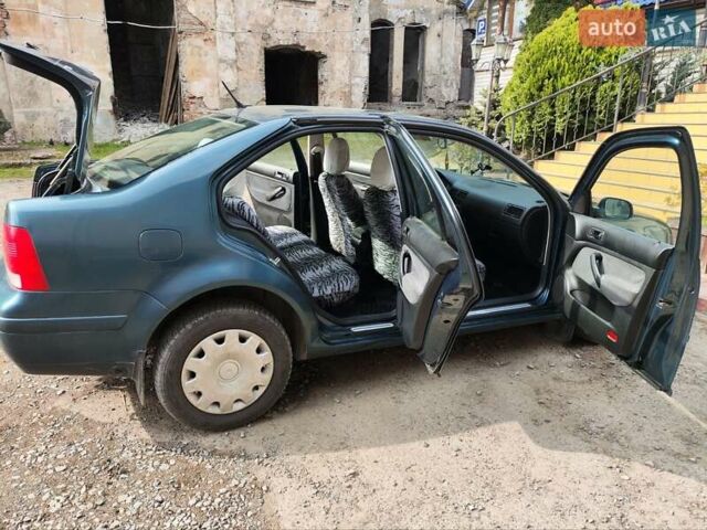 Зеленый Фольксваген Бора, объемом двигателя 1.6 л и пробегом 266 тыс. км за 3450 $, фото 1 на Automoto.ua