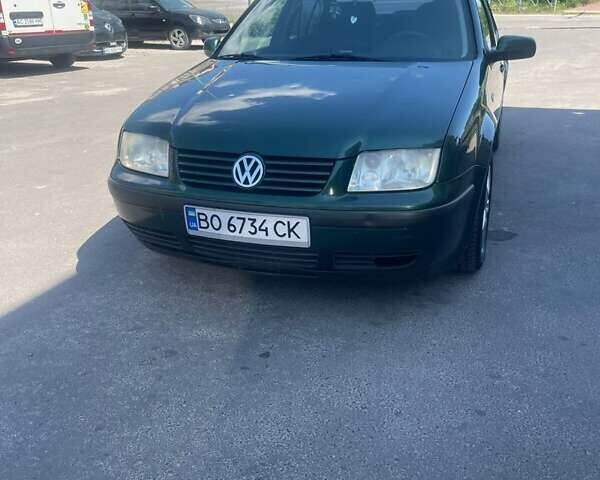 Зелений Фольксваген Бора, об'ємом двигуна 1.6 л та пробігом 293 тис. км за 4300 $, фото 1 на Automoto.ua