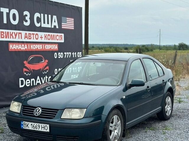 Зелений Фольксваген Бора, об'ємом двигуна 1.6 л та пробігом 400 тис. км за 3000 $, фото 1 на Automoto.ua