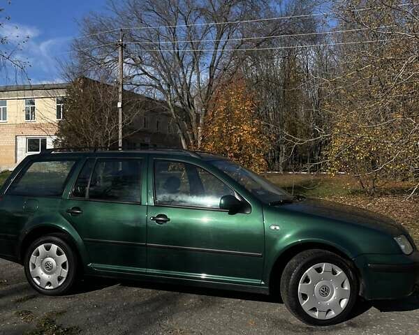 Зеленый Фольксваген Бора, объемом двигателя 1.6 л и пробегом 245 тыс. км за 4100 $, фото 1 на Automoto.ua