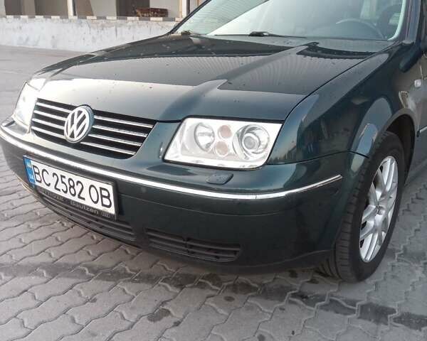 Зеленый Фольксваген Бора, объемом двигателя 2 л и пробегом 250 тыс. км за 3600 $, фото 1 на Automoto.ua