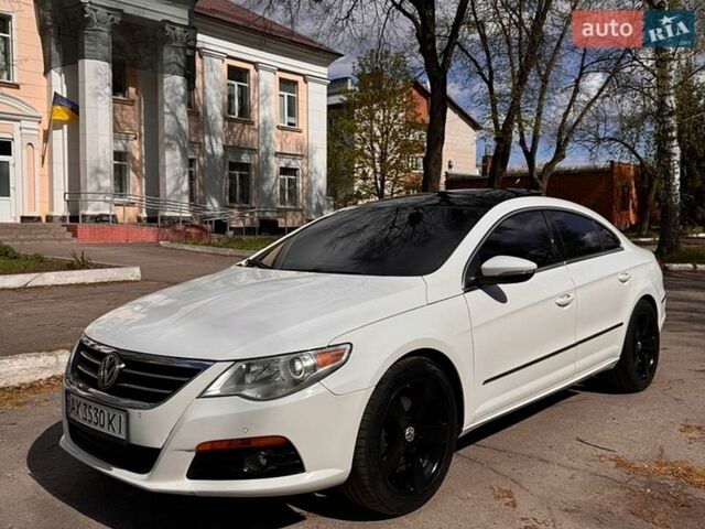 Белый Фольксваген CC / Passat CC, объемом двигателя 1.98 л и пробегом 290 тыс. км за 8000 $, фото 1 на Automoto.ua