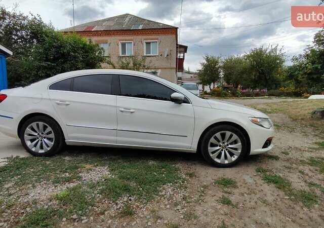 Белый Фольксваген CC / Passat CC, объемом двигателя 2 л и пробегом 110 тыс. км за 8700 $, фото 1 на Automoto.ua