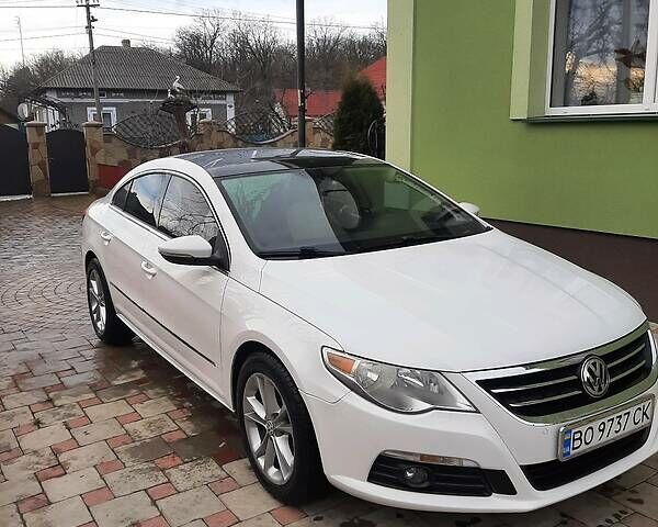 Білий Фольксваген CC / Passat CC, об'ємом двигуна 2 л та пробігом 230 тис. км за 10000 $, фото 1 на Automoto.ua