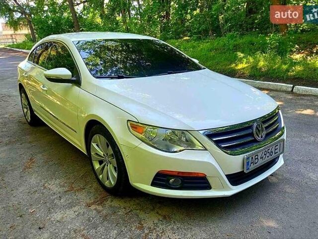 Белый Фольксваген CC / Passat CC, объемом двигателя 2 л и пробегом 325 тыс. км за 9700 $, фото 1 на Automoto.ua