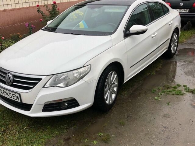 Белый Фольксваген CC / Passat CC, объемом двигателя 2 л и пробегом 195 тыс. км за 9000 $, фото 1 на Automoto.ua