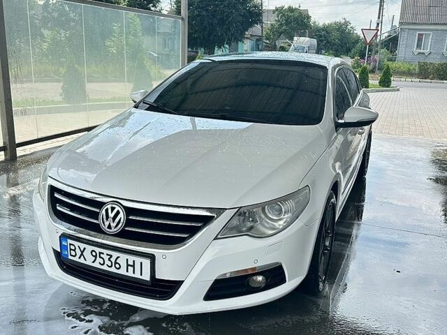 Білий Фольксваген CC / Passat CC, об'ємом двигуна 1.8 л та пробігом 208 тис. км за 8200 $, фото 1 на Automoto.ua