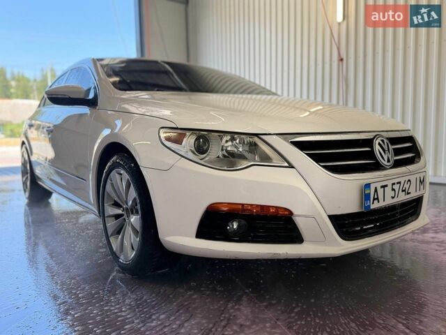 Білий Фольксваген CC / Passat CC, об'ємом двигуна 1.98 л та пробігом 247 тис. км за 7400 $, фото 1 на Automoto.ua