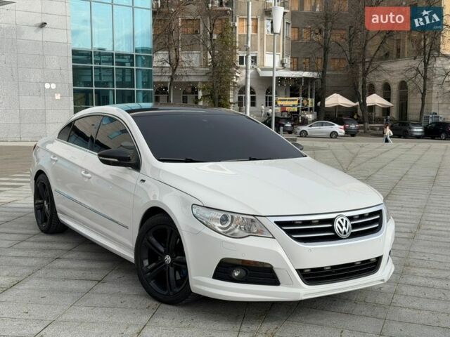 Белый Фольксваген CC / Passat CC, объемом двигателя 1.97 л и пробегом 262 тыс. км за 11500 $, фото 1 на Automoto.ua