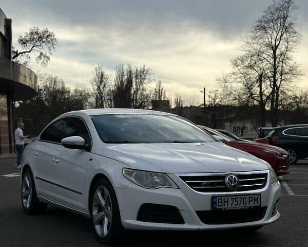 Белый Фольксваген CC / Passat CC, объемом двигателя 1.98 л и пробегом 206 тыс. км за 8000 $, фото 1 на Automoto.ua