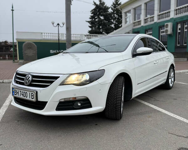 Білий Фольксваген CC / Passat CC, об'ємом двигуна 1.8 л та пробігом 197 тис. км за 8500 $, фото 1 на Automoto.ua