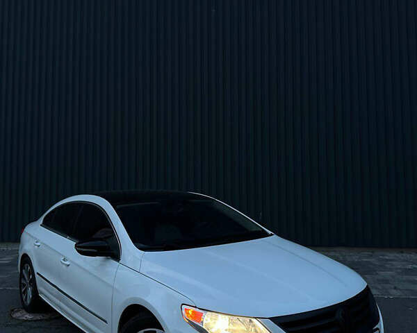 Белый Фольксваген CC / Passat CC, объемом двигателя 2 л и пробегом 235 тыс. км за 8800 $, фото 1 на Automoto.ua