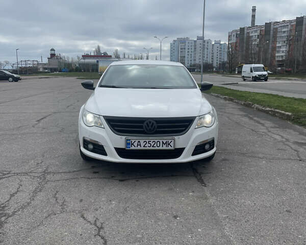 Белый Фольксваген CC / Passat CC, объемом двигателя 1.98 л и пробегом 330 тыс. км за 7600 $, фото 1 на Automoto.ua