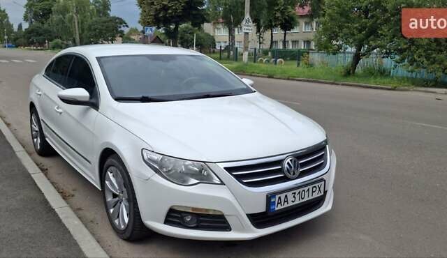 Белый Фольксваген CC / Passat CC, объемом двигателя 1.8 л и пробегом 211 тыс. км за 11200 $, фото 1 на Automoto.ua