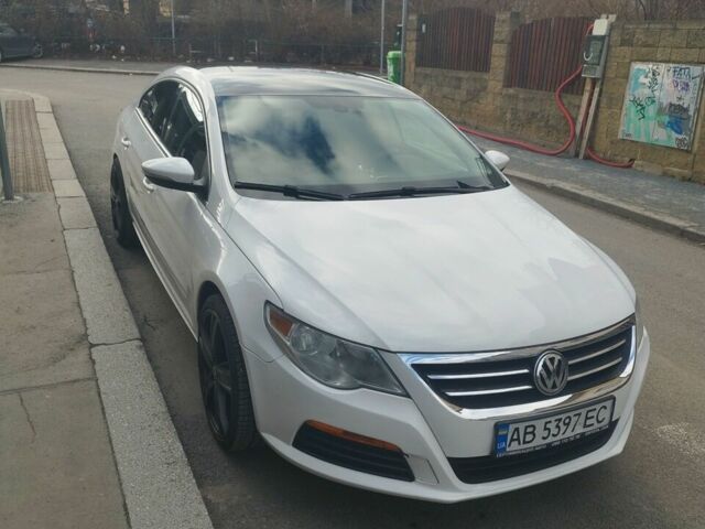 Белый Фольксваген CC / Passat CC, объемом двигателя 2 л и пробегом 180 тыс. км за 8800 $, фото 1 на Automoto.ua