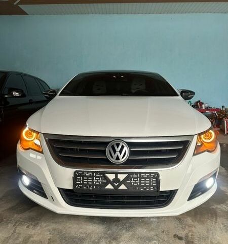 Білий Фольксваген CC / Passat CC, об'ємом двигуна 1.97 л та пробігом 315 тис. км за 10999 $, фото 1 на Automoto.ua