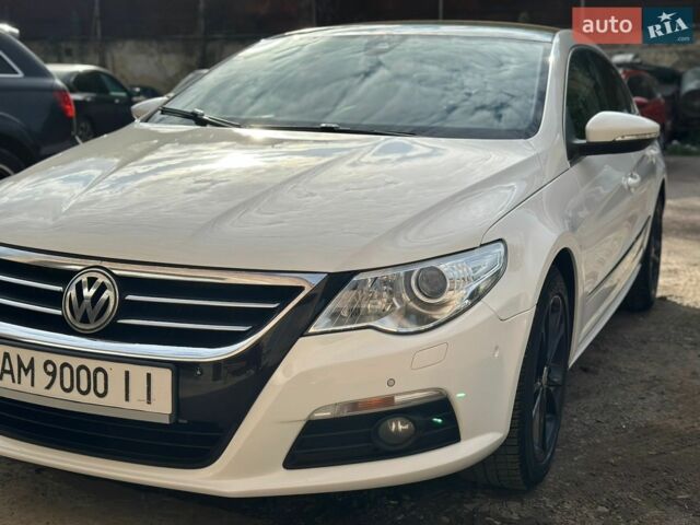 Белый Фольксваген CC / Passat CC, объемом двигателя 1.97 л и пробегом 320 тыс. км за 9900 $, фото 1 на Automoto.ua