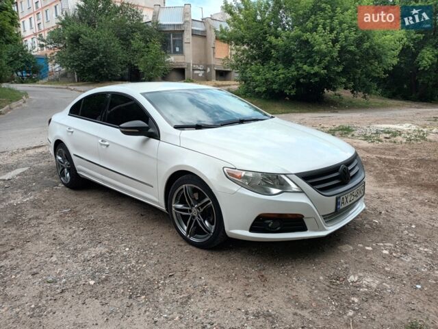 Белый Фольксваген CC / Passat CC, объемом двигателя 1.98 л и пробегом 330 тыс. км за 7700 $, фото 1 на Automoto.ua