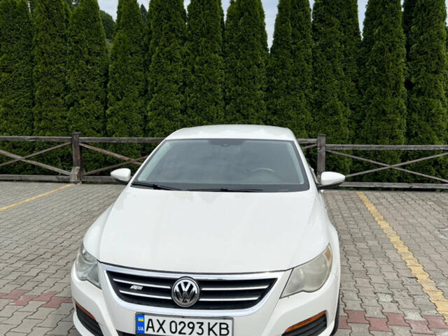 Белый Фольксваген CC / Passat CC, объемом двигателя 2 л и пробегом 196 тыс. км за 8800 $, фото 1 на Automoto.ua