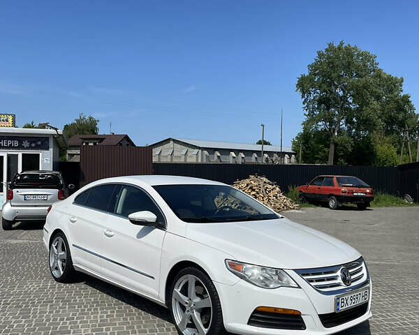 Белый Фольксваген CC / Passat CC, объемом двигателя 1.98 л и пробегом 260 тыс. км за 7000 $, фото 1 на Automoto.ua