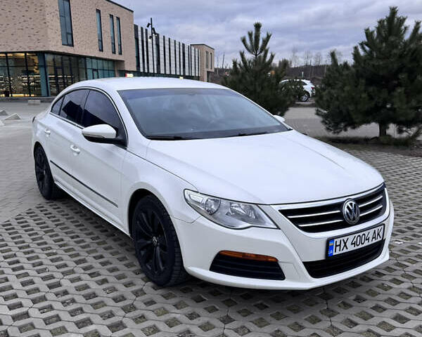 Білий Фольксваген CC / Passat CC, об'ємом двигуна 1.98 л та пробігом 187 тис. км за 8600 $, фото 1 на Automoto.ua