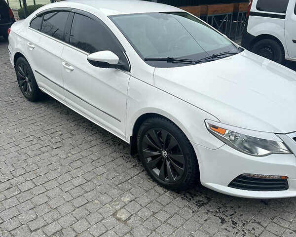 Белый Фольксваген CC / Passat CC, объемом двигателя 1.98 л и пробегом 319 тыс. км за 9500 $, фото 1 на Automoto.ua