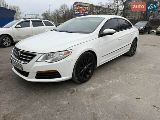 Белый Фольксваген CC / Passat CC, объемом двигателя 1.98 л и пробегом 206 тыс. км за 9250 $, фото 1 на Automoto.ua