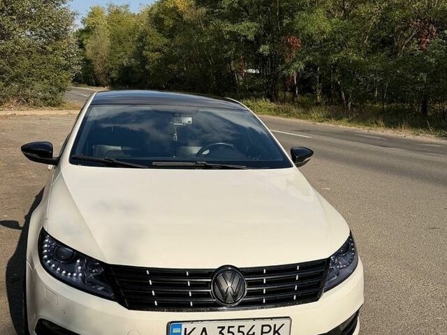Белый Фольксваген CC / Passat CC, объемом двигателя 2 л и пробегом 265 тыс. км за 12300 $, фото 1 на Automoto.ua