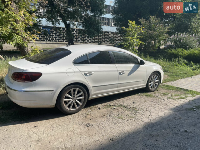 Білий Фольксваген CC / Passat CC, об'ємом двигуна 2 л та пробігом 248 тис. км за 8000 $, фото 1 на Automoto.ua