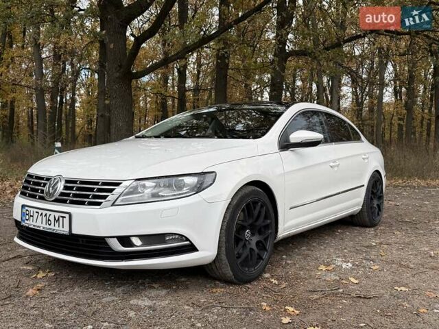 Фольксваген CC / Passat CC 2012 у Києві на Automoto.ua Білий Фольксваген CC / Passat CC, об'ємом двигуна 1.98 л та пробігом 268 тис. км за 9400 $, фото 1 на Automoto.ua