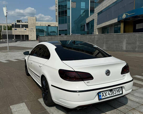 Білий Фольксваген CC / Passat CC, об'ємом двигуна 1.98 л та пробігом 222 тис. км за 11500 $, фото 1 на Automoto.ua