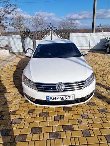 Белый Фольксваген CC / Passat CC, объемом двигателя 1.8 л и пробегом 185 тыс. км за 12000 $, фото 1 на Automoto.ua