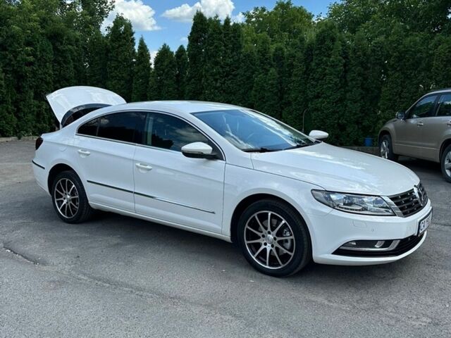 Белый Фольксваген CC / Passat CC, объемом двигателя 1.97 л и пробегом 341 тыс. км за 11499 $, фото 1 на Automoto.ua