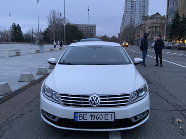 Белый Фольксваген CC / Passat CC, объемом двигателя 2 л и пробегом 190 тыс. км за 10400 $, фото 1 на Automoto.ua