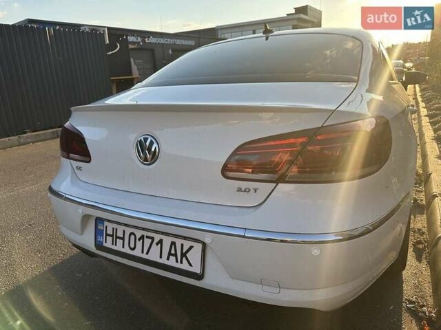 Белый Фольксваген CC / Passat CC, объемом двигателя 2 л и пробегом 220 тыс. км за 11500 $, фото 1 на Automoto.ua