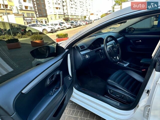 Білий Фольксваген CC / Passat CC, об'ємом двигуна 1.98 л та пробігом 259 тис. км за 10800 $, фото 1 на Automoto.ua