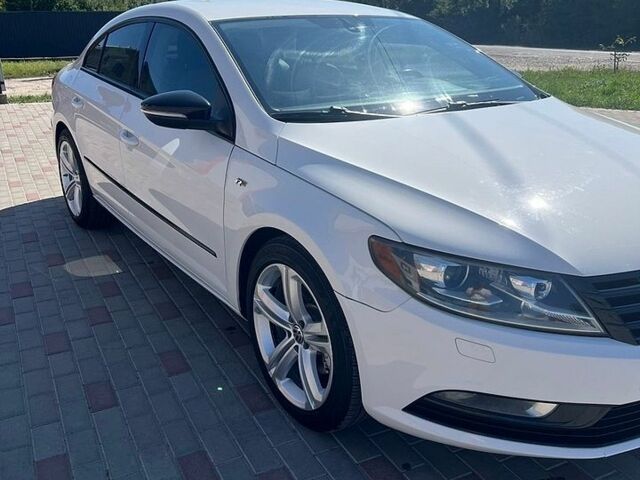 Белый Фольксваген CC / Passat CC, объемом двигателя 2 л и пробегом 175 тыс. км за 10000 $, фото 1 на Automoto.ua